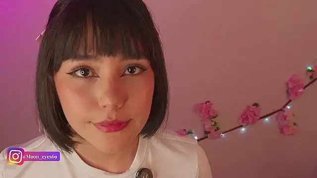 Snapshot of Tamyeliot chatting on March 14, 3:51 pm Tamyeliot online show from March 14, 3:51 pm