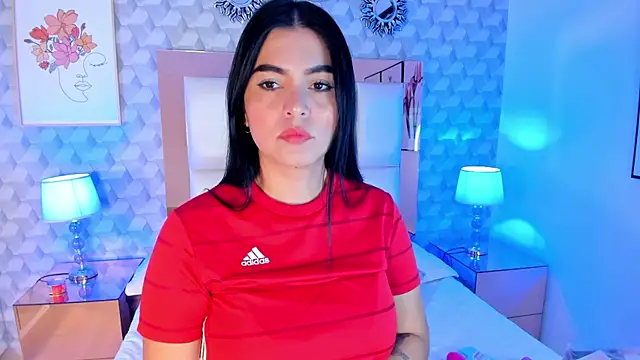 Sasha  sims   online show from November 11, 11:38 am