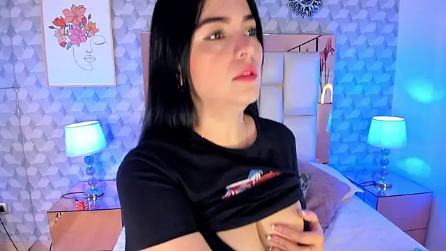 Snapshot of Sasha__sims__ chatting on October 19, 11:46 am Sasha sims online show from October 19, 11:46 am