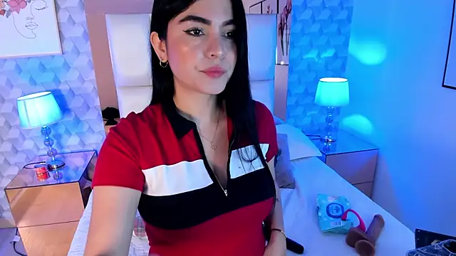 Sasha  sims   online show from October 30, 11:41 am