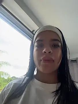 JuanitaMore01 online show from May 24, 8:31 pm