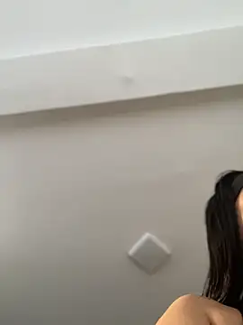 JuanitaMore01 online show from March 7, 10:59 pm