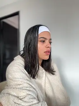 JuanitaMore01 online show from November 2, 8:03 pm