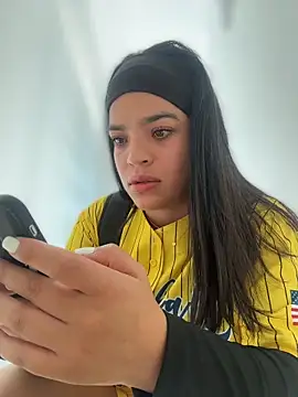 JuanitaMore01 online show from May 22, 8:18 pm