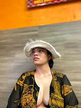 JuanitaMore01 online show from November 22, 10:19 pm