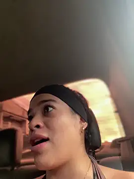 JuanitaMore01 online show from November 6, 10:14 pm