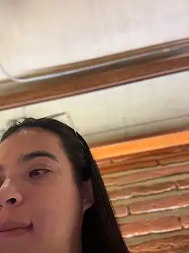 Snapshot of JuanitaMore01 chatting on June 18, 8:25 pm JuanitaMore01 online show from June 18, 8:25 pm
