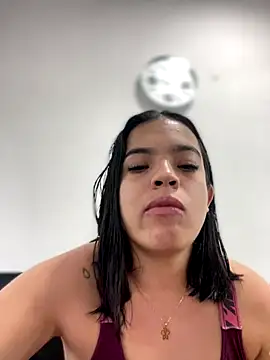 JuanitaMore01 online show from September 18, 4:10 pm