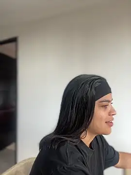 JuanitaMore01 online show from November 1, 8:25 pm