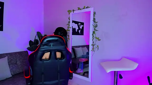 ZoeValencia1 online show from March 9, 12:30 pm