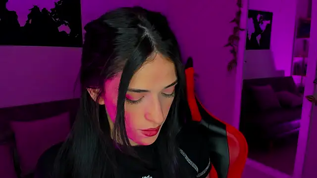 ZoeValencia1 online show from April 16, 1:01 pm