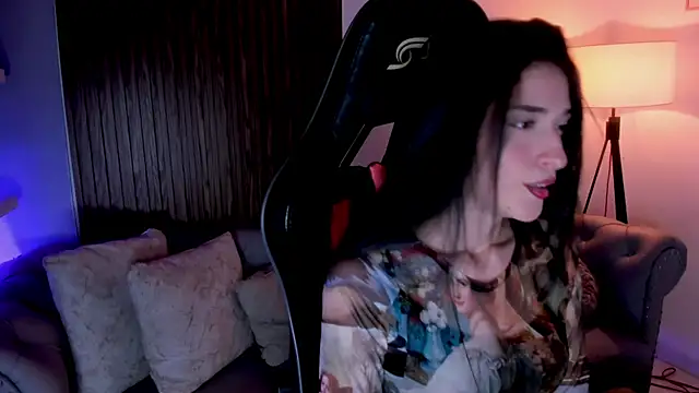 ZoeValencia1 online show from June 26, 7:09 pm