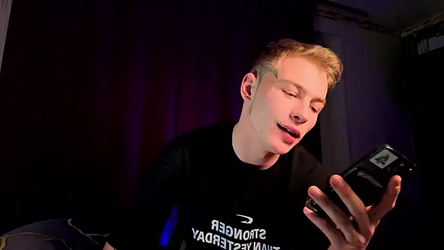 callmealexthx online show from January 5, 9:18 pm