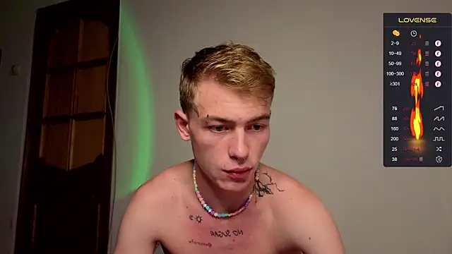 callmealexthx online show from September 18, 3:15 pm