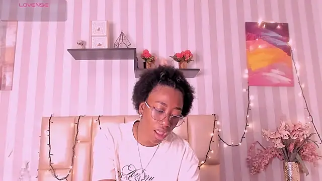 DarkHoneyy online show from February 20, 12:51 pm