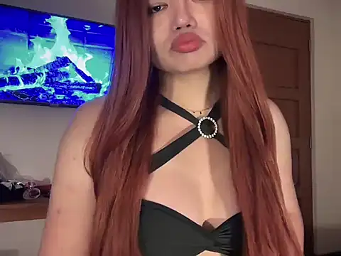 LeanneBettina online show from April 5, 12:28 am