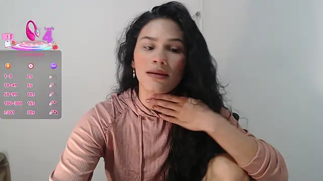 Snapshot of JessGarcia chatting on October 13, 4:08 pm JessGarcia online show from October 13, 4:08 pm