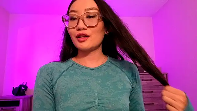 Aliciaz3 online show from October 5, 5:25 pm