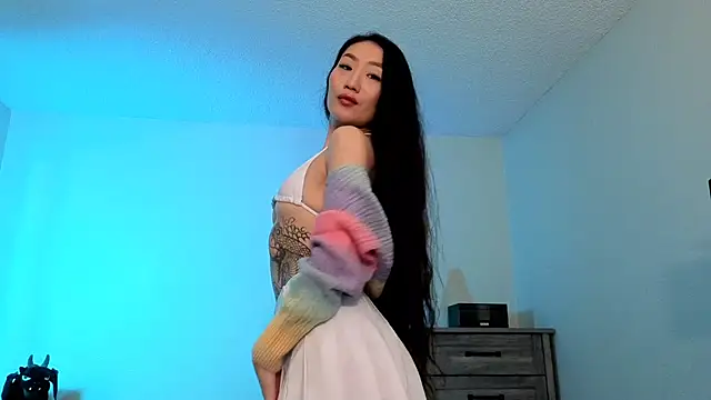 Snapshot of Aliciaz3 chatting on October 29, 1:10 pm Aliciaz3 online show from October 29, 1:10 pm