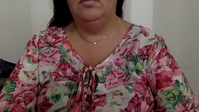 Snapshot of LaReginaNera chatting on July 1, 7:30 am LaReginaNera online show from July 1, 7:30 am