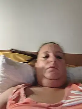 Snapshot of LaReginaNera chatting on June 9, 7:37 pm LaReginaNera online show from June 9, 7:37 pm
