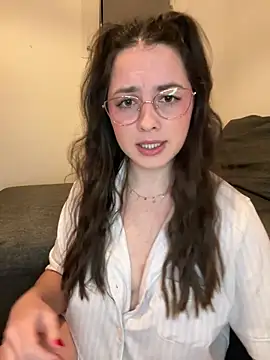 liloush   online show from March 15, 9:11 pm