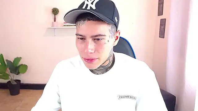 setthomas online show from November 25, 3:34 pm