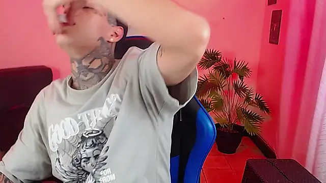 setthomas online show from February 6, 9:44 pm