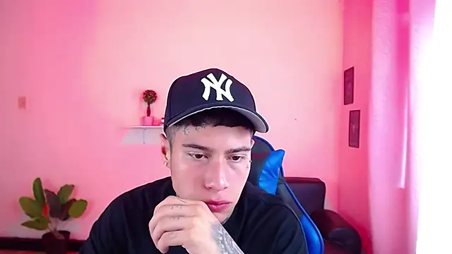 setthomas online show from November 5, 1:58 pm