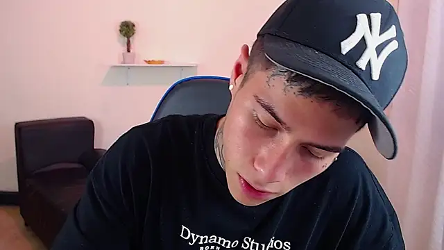 setthomas online show from February 25, 10:20 pm