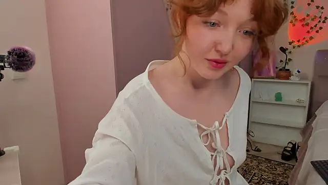 EmyRosaly online show from April 14, 12:54 pm
