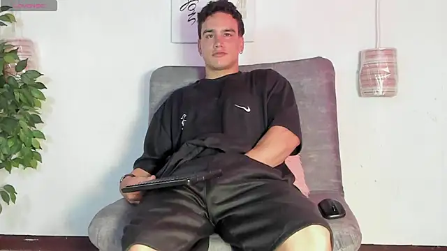 battistaturner online show from May 29, 8:26 pm