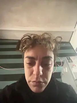 Snapshot of etherconh chatting on June 22, 4:26 pm etherconh online show from June 22, 4:26 pm