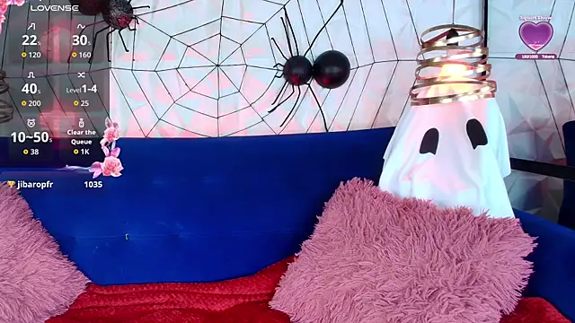 ly lulu online show from October 10, 7:04 pm