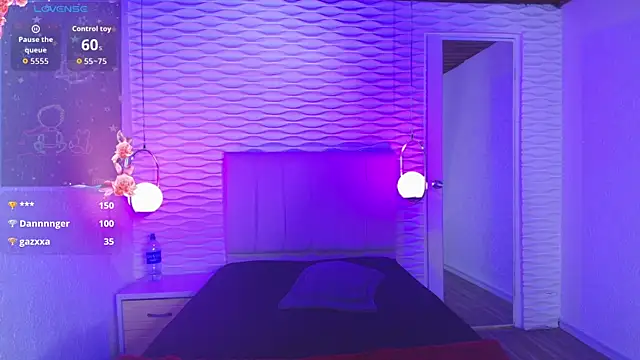 ly lulu online show from October 29, 7:02 pm