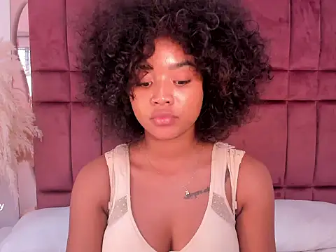 Snapshot of moesha_rey1 chatting on September 19, 6:01 pm moesha rey1 online show from September 19, 6:01 pm