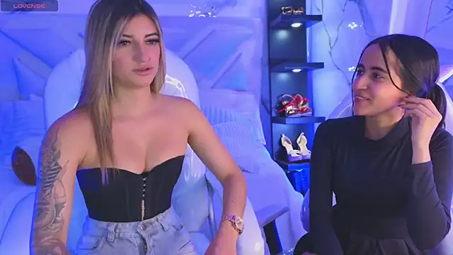 Snapshot of _aitana_001 chatting on April 24, 8:55 pm aitana 001 online show from April 24, 8:55 pm
