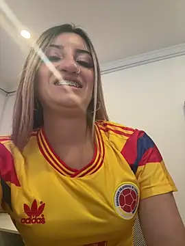 Snapshot of _aitana_001 chatting on June 17, 6:18 pm aitana 001 online show from June 17, 6:18 pm