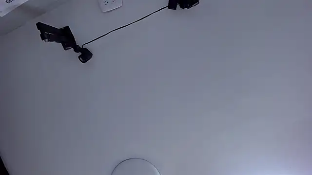 AnnieAndReach online show from October 21, 7:13 pm