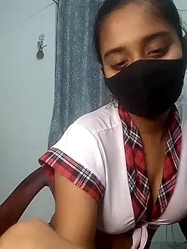 Snapshot of shrutee12 chatting on November 11, 2:01 pm shrutee12 online show from November 11, 2:01 pm