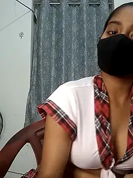 Snapshot of shrutee12 chatting on November 4, 5:39 pm shrutee12 online show from November 4, 5:39 pm