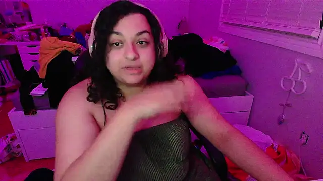 Snapshot of chericheesecake chatting on September 25, 12:27 am chericheesecake online show from September 25, 12:27 am