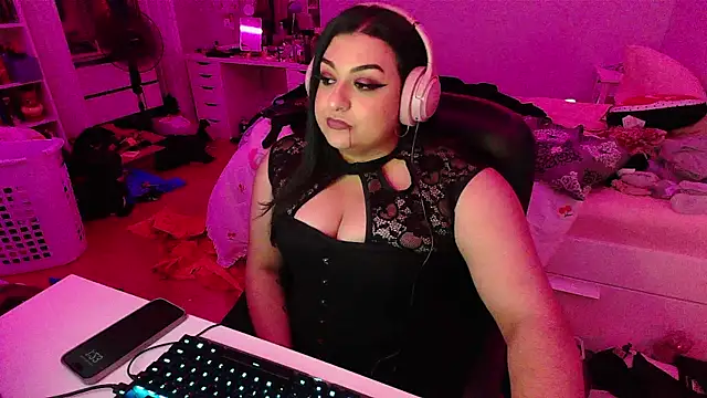 Snapshot of chericheesecake chatting on November 1, 5:25 am chericheesecake online show from November 1, 5:25 am