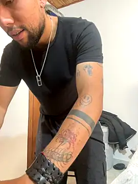 JGentleman online show from October 12, 5:47 pm