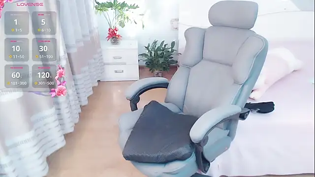 Snapshot of yaoyao-baby520 chatting on October 19, 1:58 pm yaoyao-baby520 online show from October 19, 1:58 pm