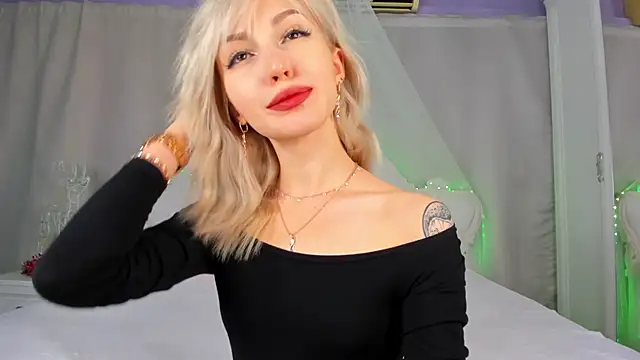 LisaFoxyMe online show from January 10, 1:56 am