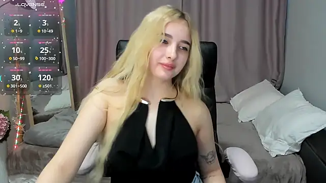 TaisiaHot online show from May 15, 8:12 am