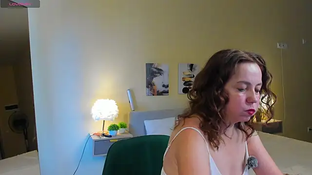 Snapshot of Kira_Adler chatting on July 10, 1:16 am Kira Adler online show from July 10, 1:16 am