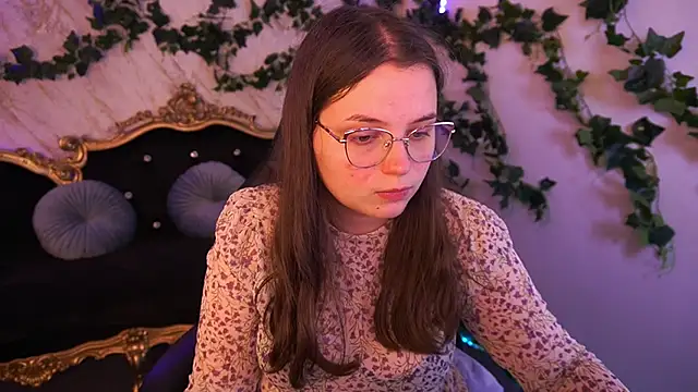 SophieDreamss online show from October 17, 2:52 pm