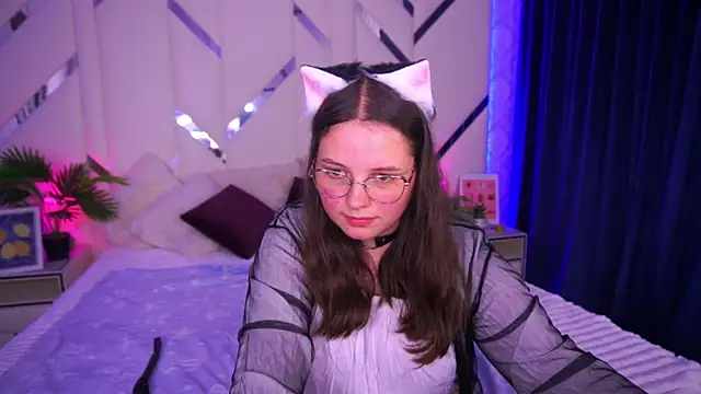 SophieDreamss online show from September 14, 6:52 pm